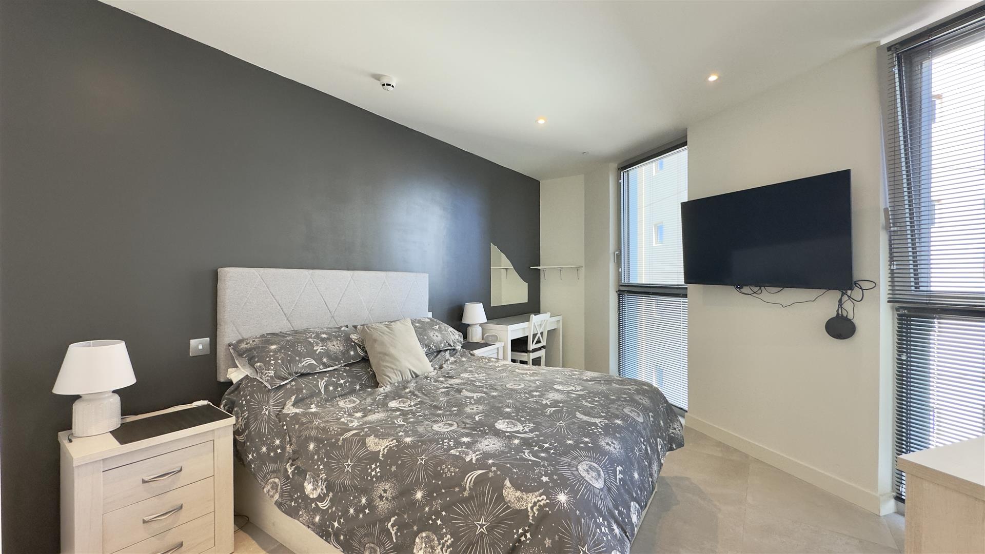 Image of Apartment - 1 Bedrooms - 1 Bathrooms for Sale in EuroCity-Gibraltar, Image 5